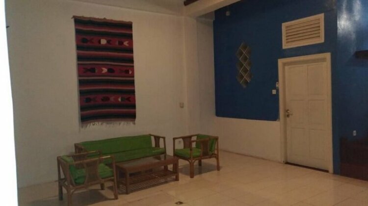 Riverside Hostel Padang - Photo3
