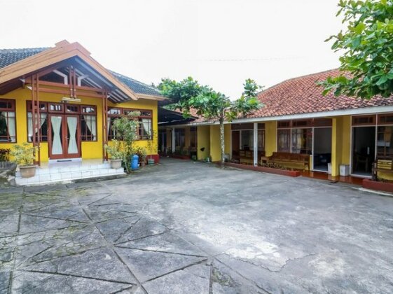 NIDA Rooms Giri Kondang 11 - Photo5