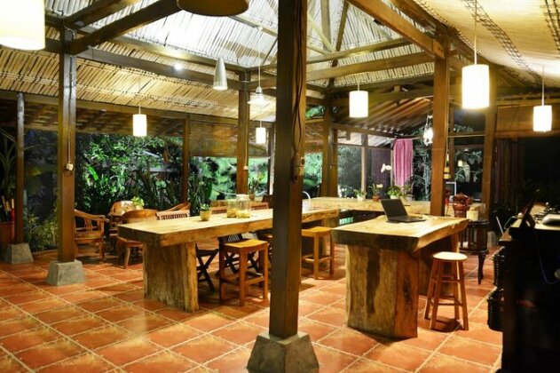 The Riverside Javanese Cottages - Photo3