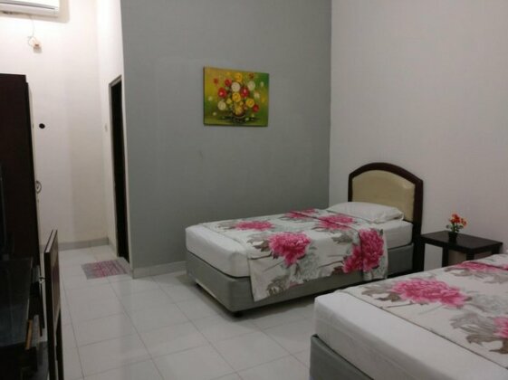 Photo 3