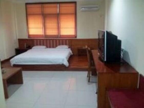 Home Inn Palembang - Photo4