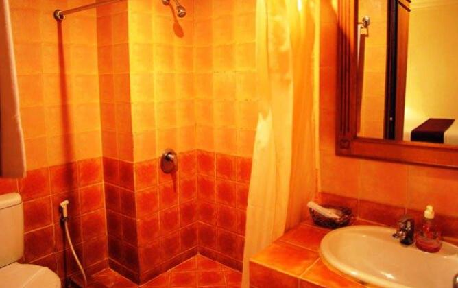 Hotel Budi - Photo2