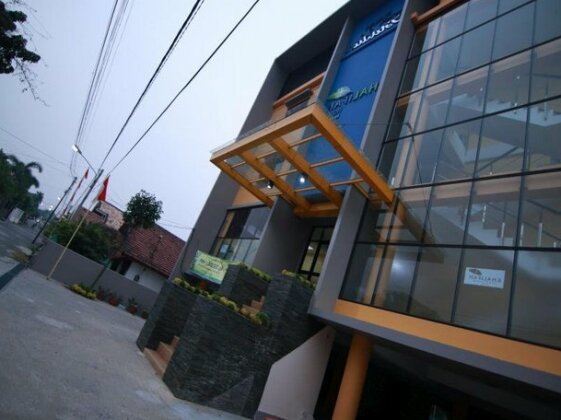 Photo 3