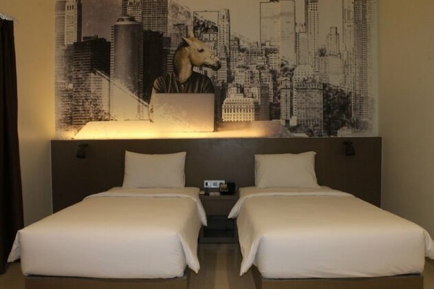 Opi Indah Hotel - Photo5
