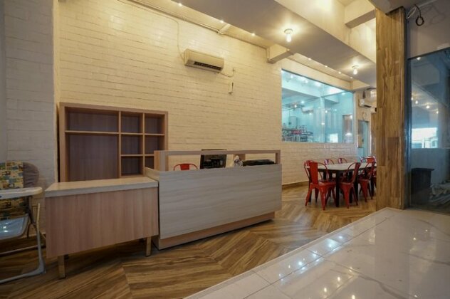 OYO 1270 Residence 8 - Photo4