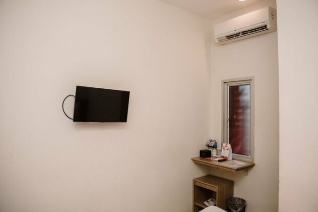 OYO 312 Hotel Sukarami - Photo5