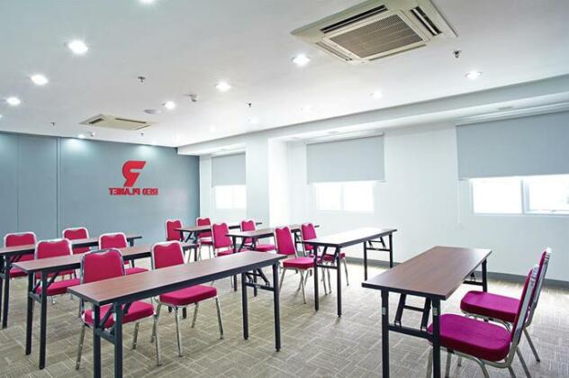 Red Planet Palembang - Photo5