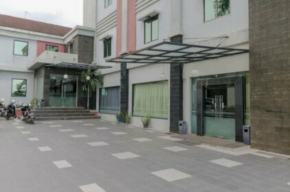 RedDoorz near Palembang Airport