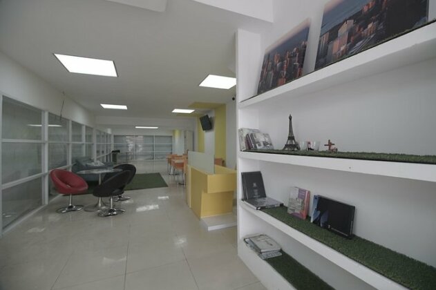 RedDoorz Plus near LRT Cinde Sudirman Palembang - Photo4