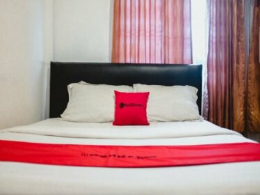 RedDoorz Plus near Palembang Indah Mall