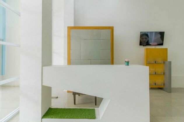 RedDoorz Plus near SoMa Rajawali Palembang - Photo4