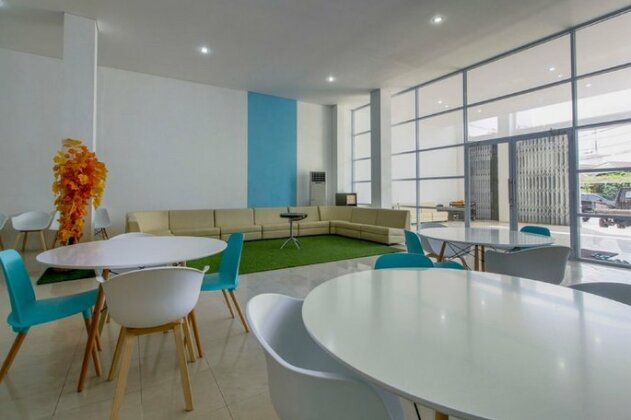 RedDoorz Plus near SoMa Rajawali Palembang - Photo5