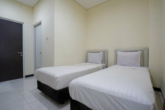 SPOT ON 2246 Kost 97 Syariah - Photo3