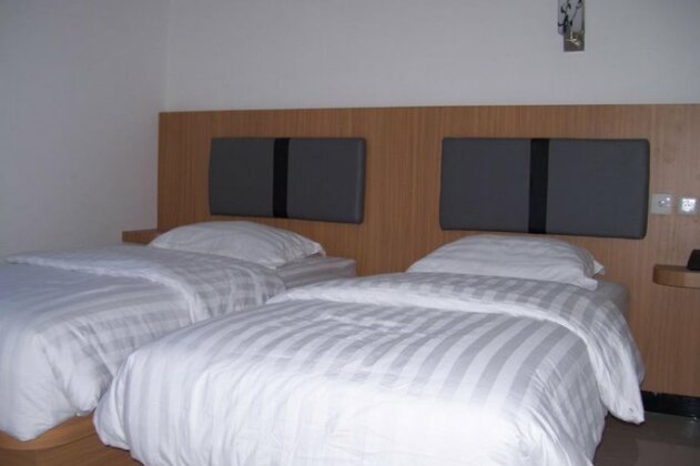 Alibaba Hotel Pangkalan Bun - Photo4
