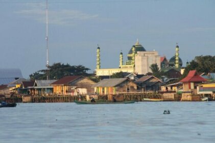 Arut Riverside Orangutan Guest house
