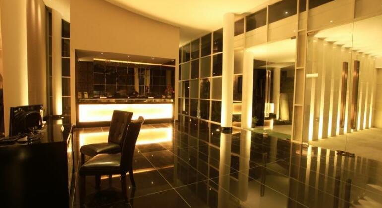 Grand Kecubung Hotel - Photo4