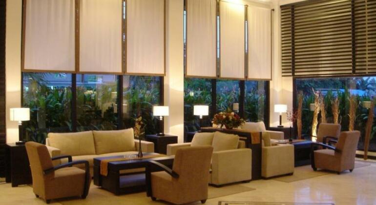 Grand Kecubung Hotel - Photo5