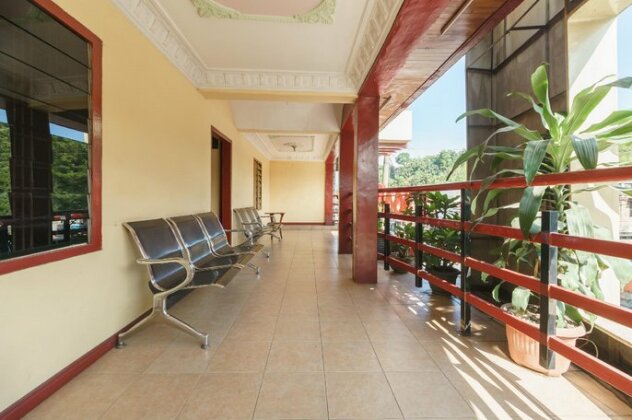 RedDoorz @ Parapat - Photo5