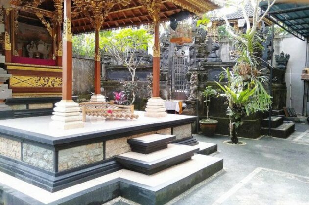 Sari Sedana Home Stay - Photo2