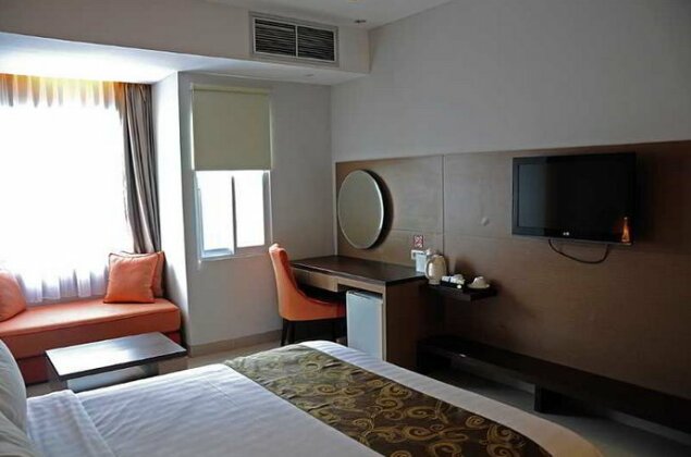 Lorin New Kuta Hotel - Photo5