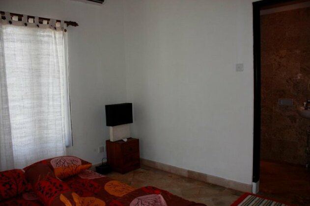 Muji Homestay - Photo3