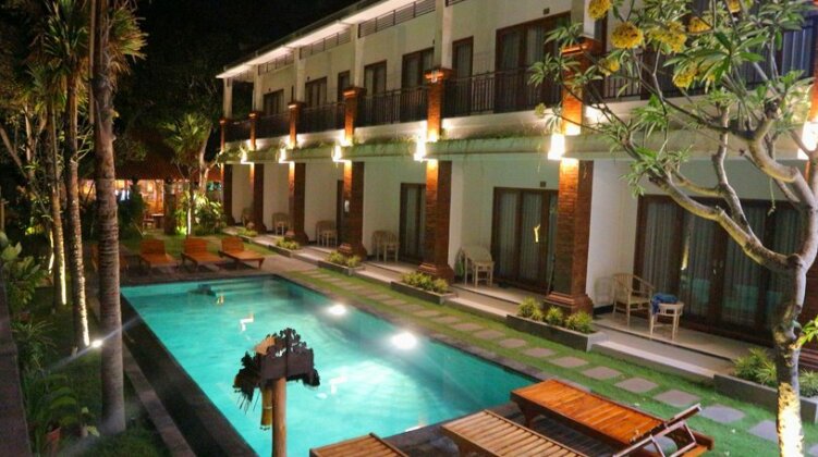 Seno Guesthouse & Cafe - Photo2