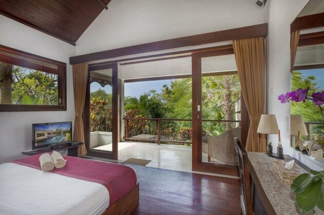 The Sanctus Villa - Photo3