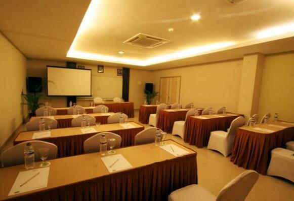 Hotel Marlin Pekalongan - Photo3