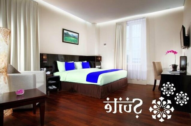 Hotel Namira Syariah Pekalongan - Photo3