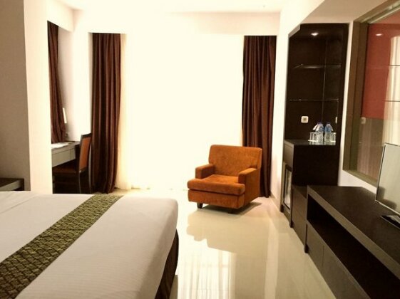 Grand Hawaii Hotel - Photo2