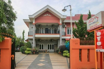 OYO 1156 Fanybella Residence