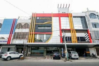 RedDoorz Plus near Pasar Wisata