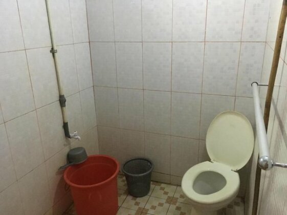 SPOT ON 2690 Hotel Tampan - Photo2