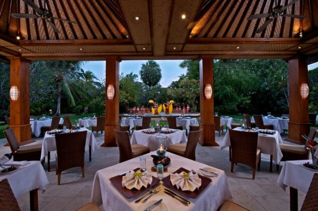Matahari Beach Resort & Spa - Photo5
