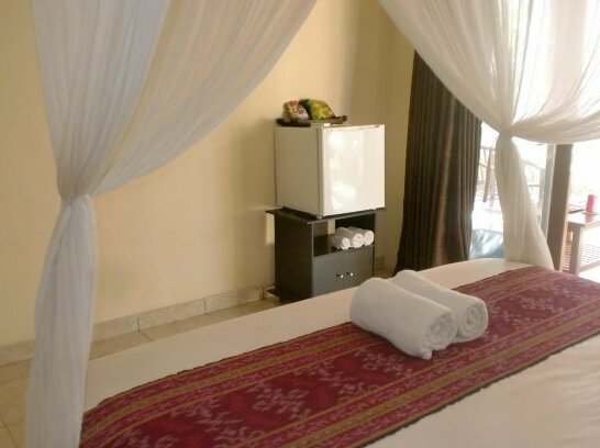 Pondok Dhevika Hotel - Photo4