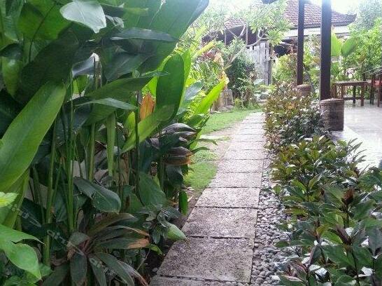 Pondok Dhevika Hotel - Photo5