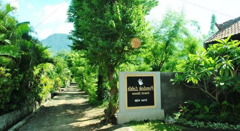 Pondok Lebih Homestay