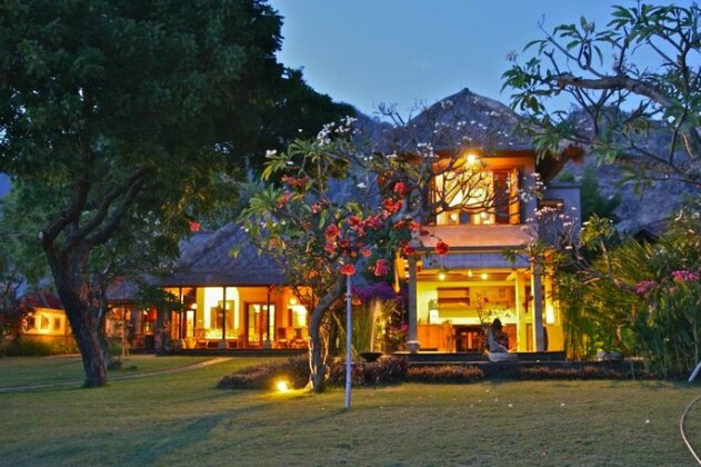 Villa Semadhi