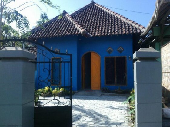 Photo 1