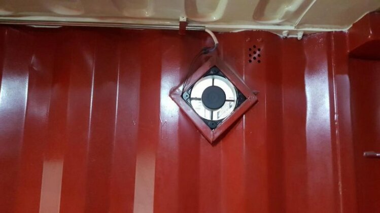 RICH Red Island Container Hotel - Photo5