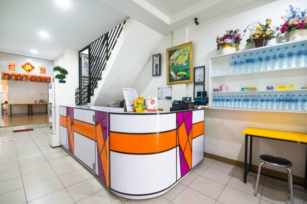 OYO 1484 Sentosa Residence - Photo5