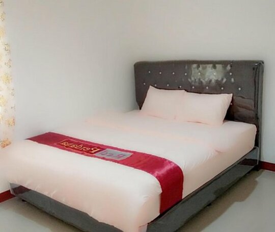 Red Perdana - Photo3
