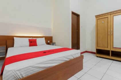 RedDoorz near Ayani Mega Mall Pontianak