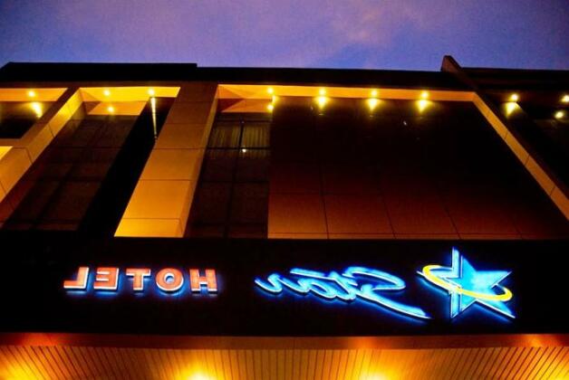 Star Hotel Pontianak - Photo2