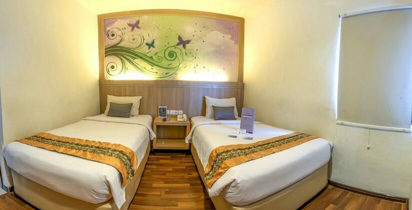 Transera Hotel Pontianak - Photo2