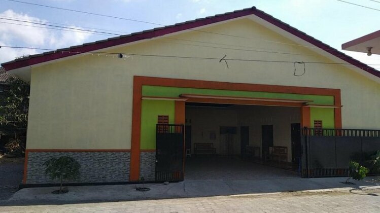 Photo 1
