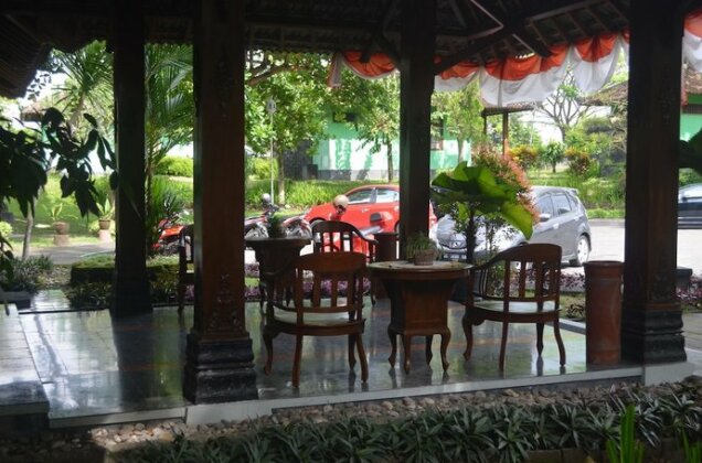 Poeri Devata Resort Hotel - Photo4