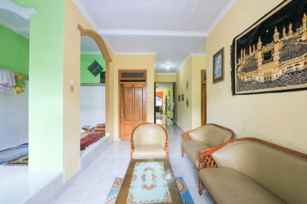 SPOT ON 2440 Wallet Family Residence - Photo4