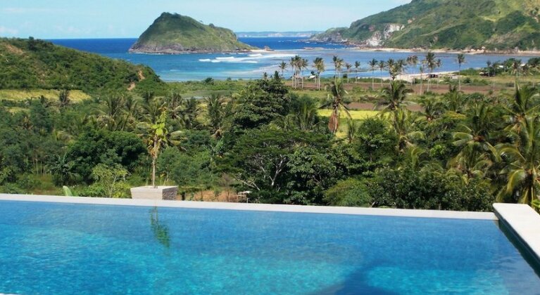Blue Monkey Villa Resort - Photo2