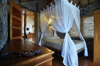 Bruce's Hideout - Photo5